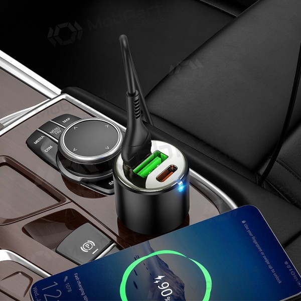 Cargador de coche Hoco NZ6 45 W PD 2x USB-C + USB-A negro